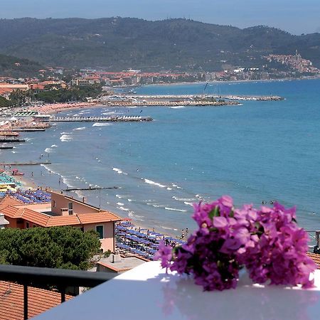 Piccolo Hotel Diano Marina Eksteriør bilde