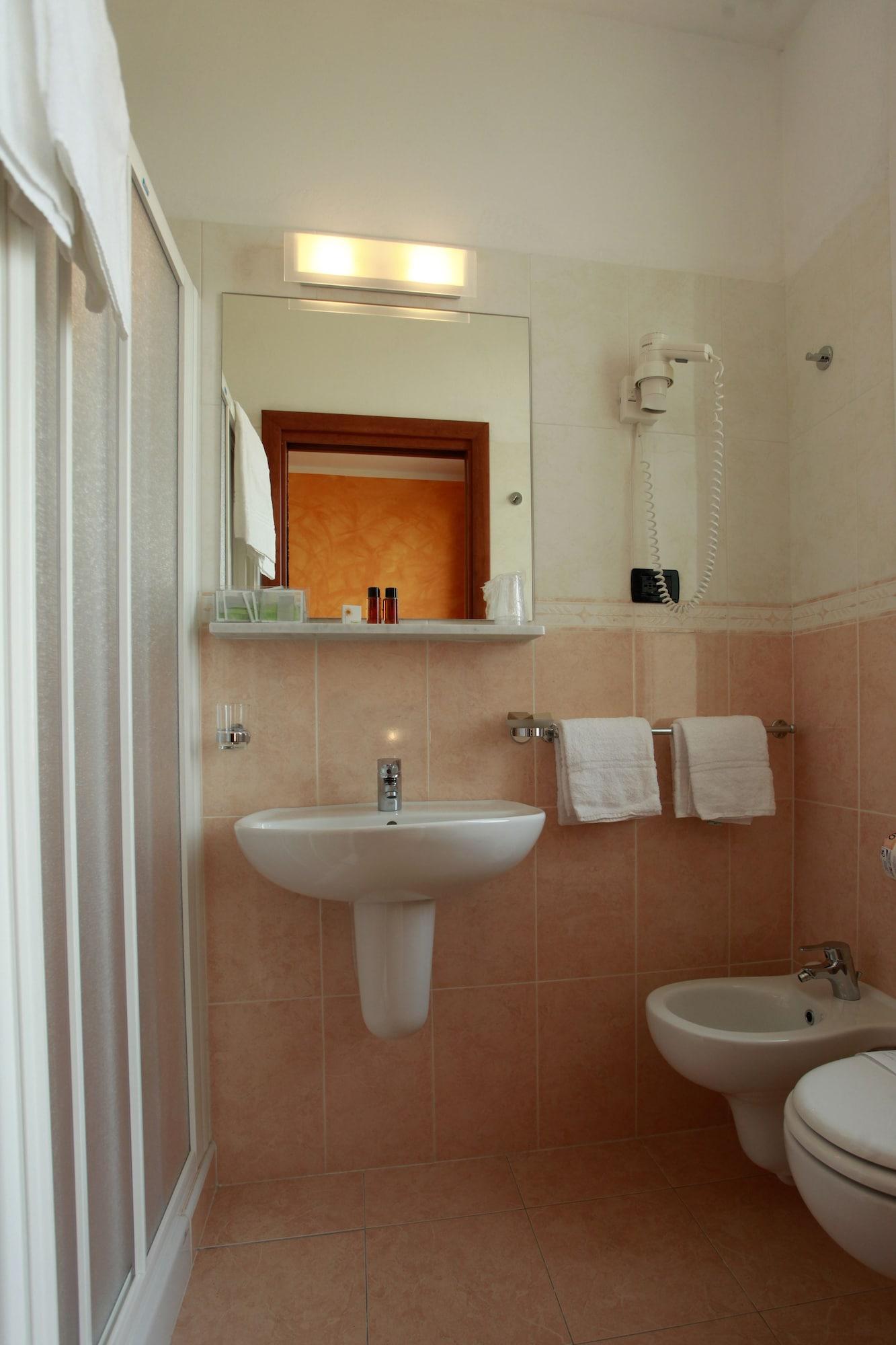 Piccolo Hotel Diano Marina Eksteriør bilde