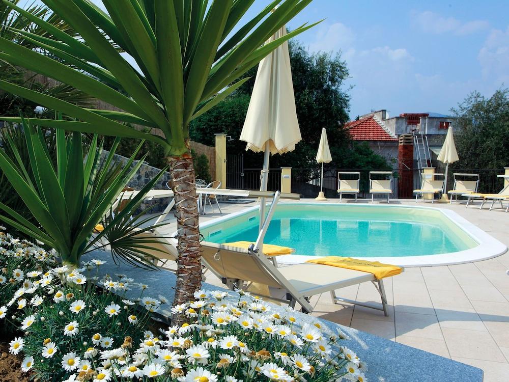 Piccolo Hotel Diano Marina Eksteriør bilde