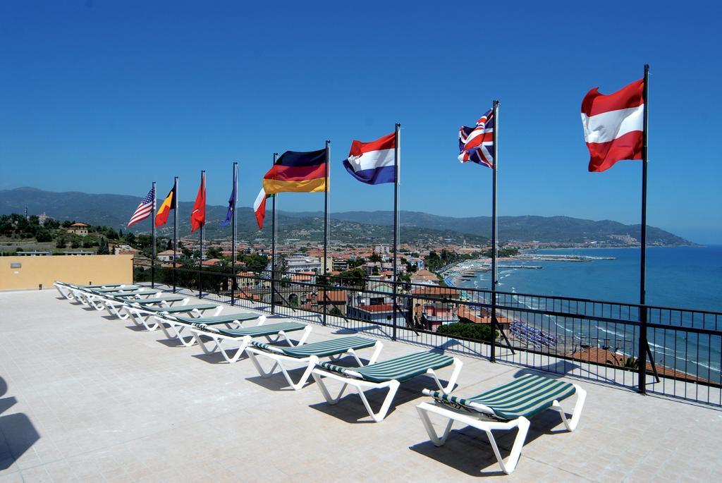 Piccolo Hotel Diano Marina Eksteriør bilde
