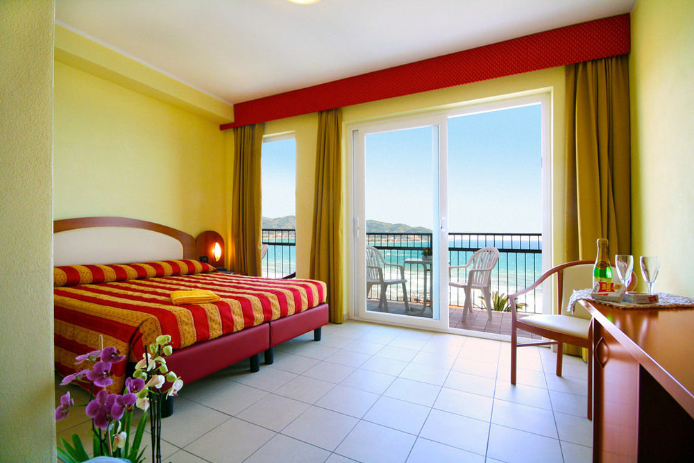 Piccolo Hotel Diano Marina Eksteriør bilde