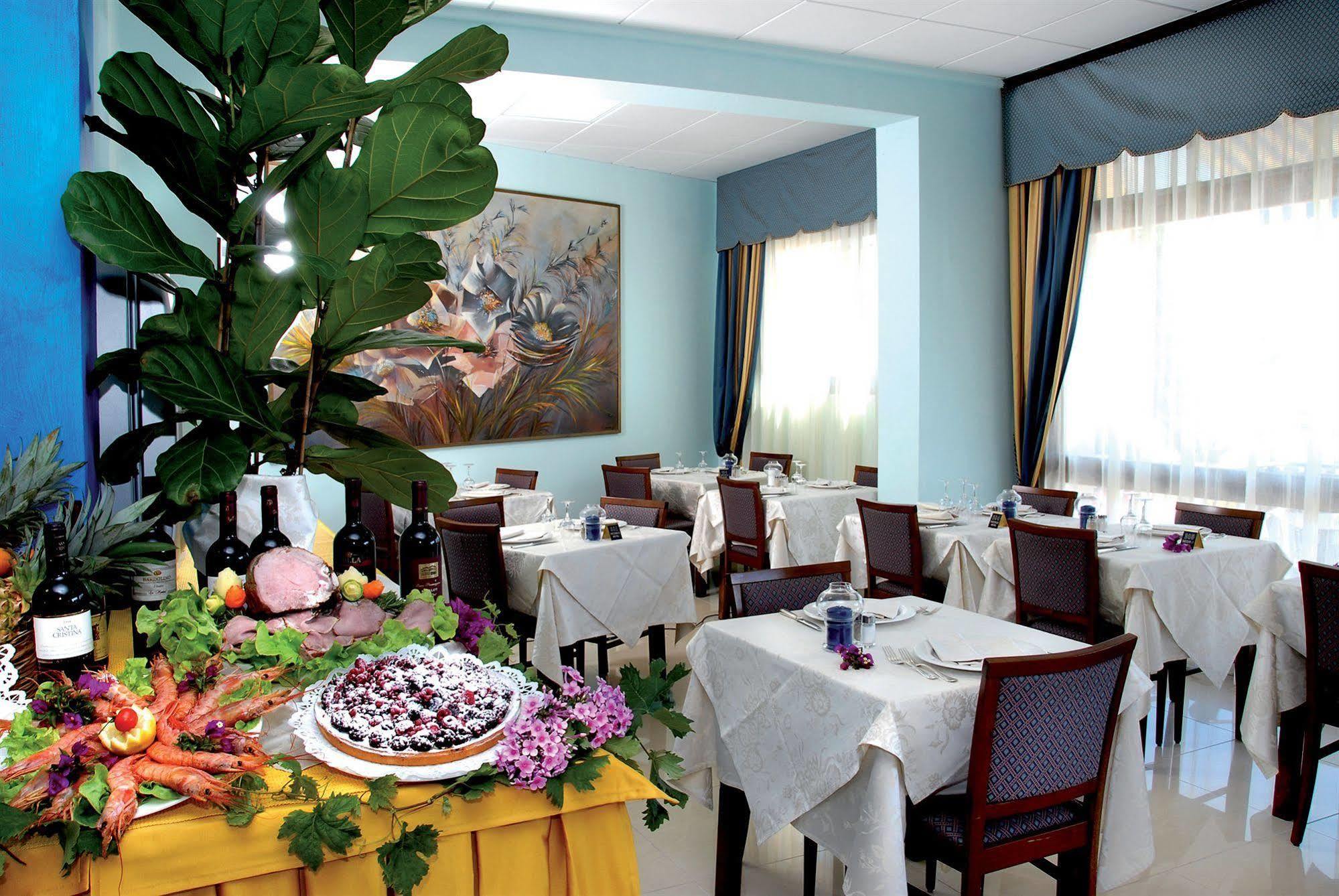 Piccolo Hotel Diano Marina Eksteriør bilde