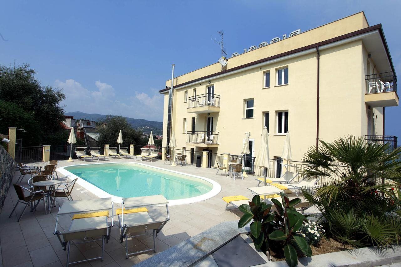 Piccolo Hotel Diano Marina Eksteriør bilde